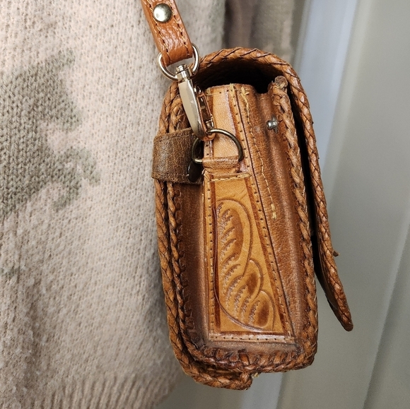 70s Reversible Handtooled Leather Purse - Picture 14 of 16